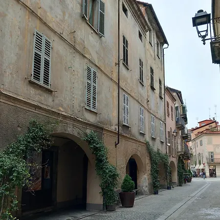 Sam's Getaway Apartment